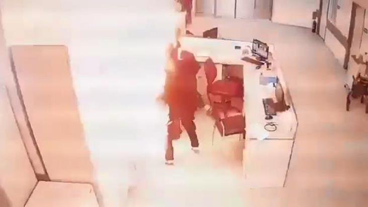 Hastanedeki patlamada yanan hemşire: