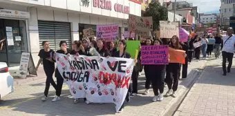 Osmaniye’de Öğrenciler Kadına ve Çocuğa Yönelik Şiddeti Protesto Etti
